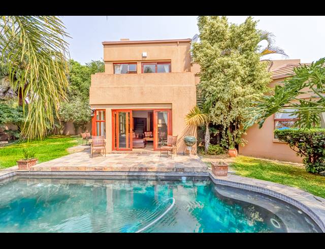 4 BEDROOM HOUSE RENTED IN WOODMEAD